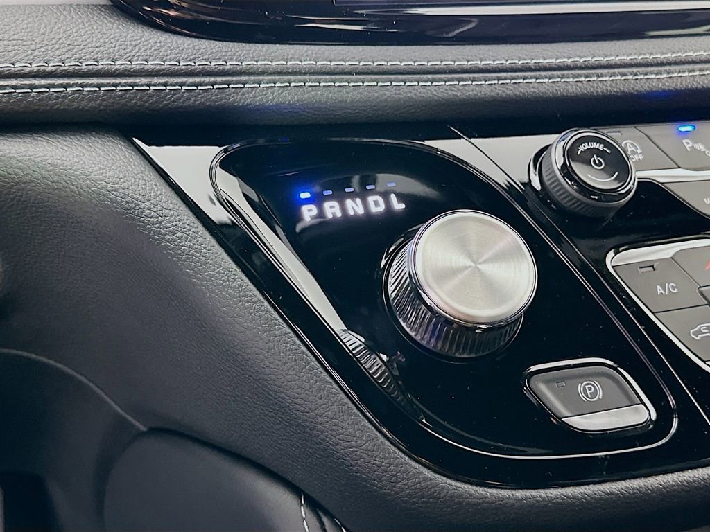 New 2026 Chrysler Pacifica Limited w/ Uconnect Theater Family Group image 21