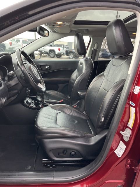 Used 2021 Jeep Compass Limited w/ Sun and Sound Group AWD/4WD image 33