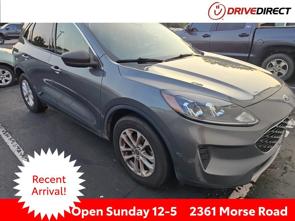 Used 2022 Ford Escape SE FWD image 1