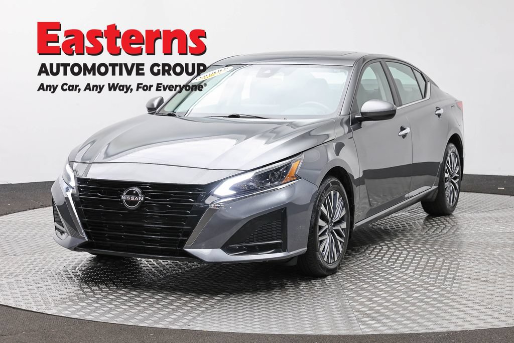 Used 2023 Nissan Altima 2.5 SV w/ SV Premium Package