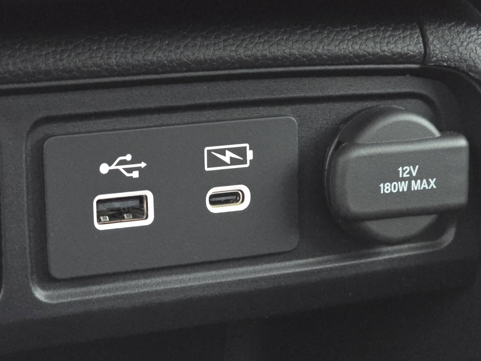 New 2025 Honda Pilot Touring image 10