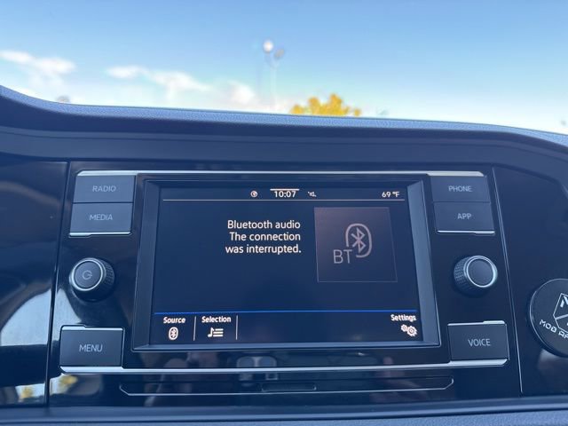 Used 2024 Volkswagen Jetta SE image 20