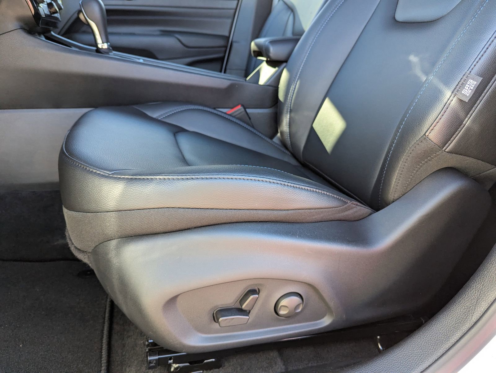 New 2026 Jeep Compass Limited image 11