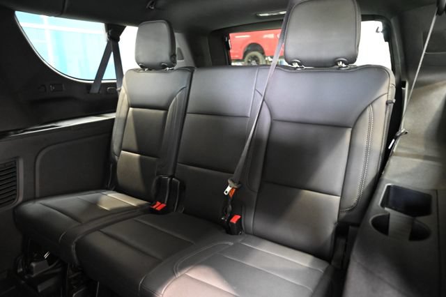 Used 2021 Chevrolet Suburban LT w/ Luxury Package AWD/4WD image 12