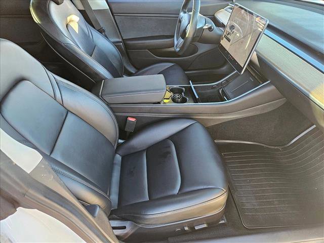 Used 2019 Tesla Model 3 Standard Range Plus image 19