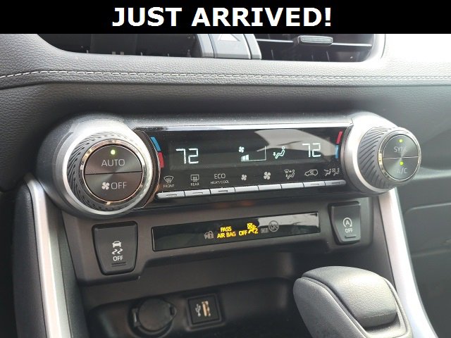 Used 2025 Toyota RAV4 XLE w/ Convenience Package image 16