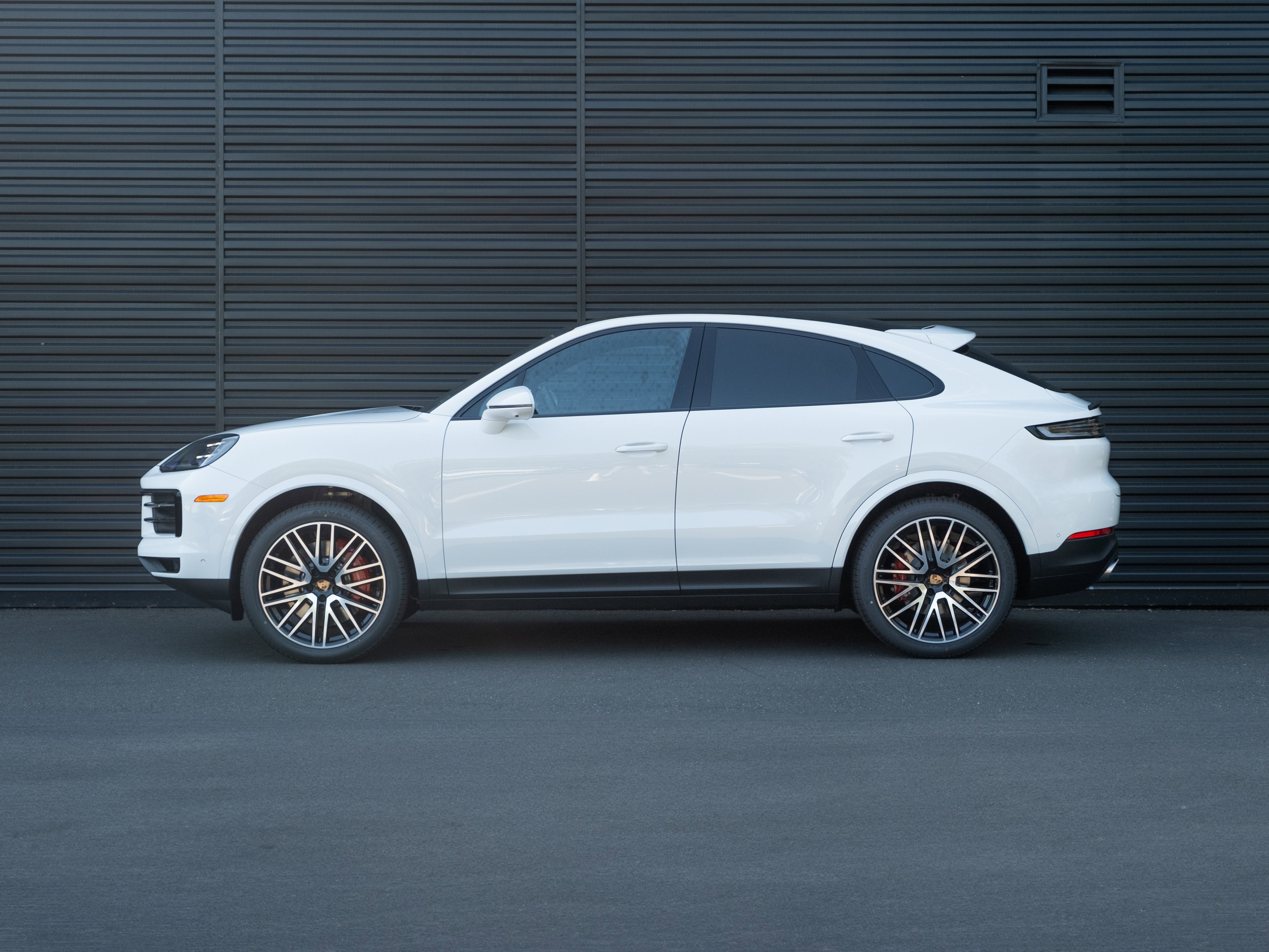 New 2026 Porsche Cayenne S image 2