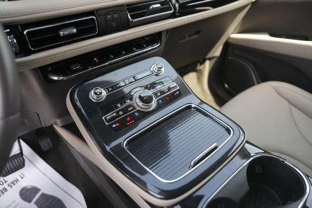 Used 2022 Lincoln Nautilus Reserve image 28