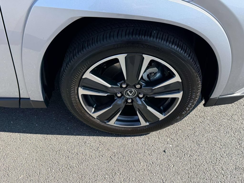 Used 2025 Lexus UX 300h AWD w/ Accessory Package (Z1) image 7