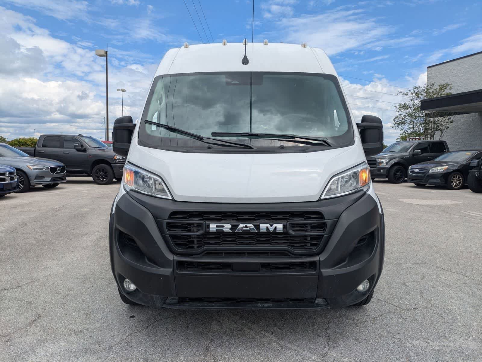 Used 2025 RAM ProMaster 3500 w/ Convenience Group FWD image 2