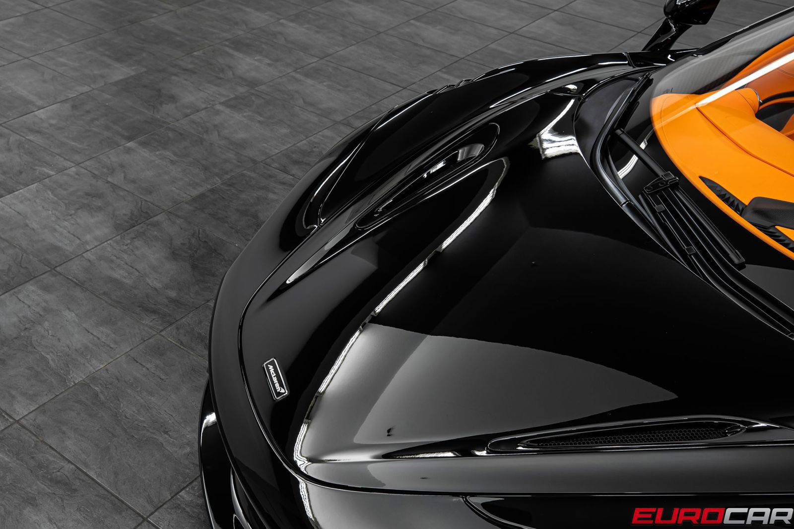 Used 2022 McLaren 765LT RWD image 12