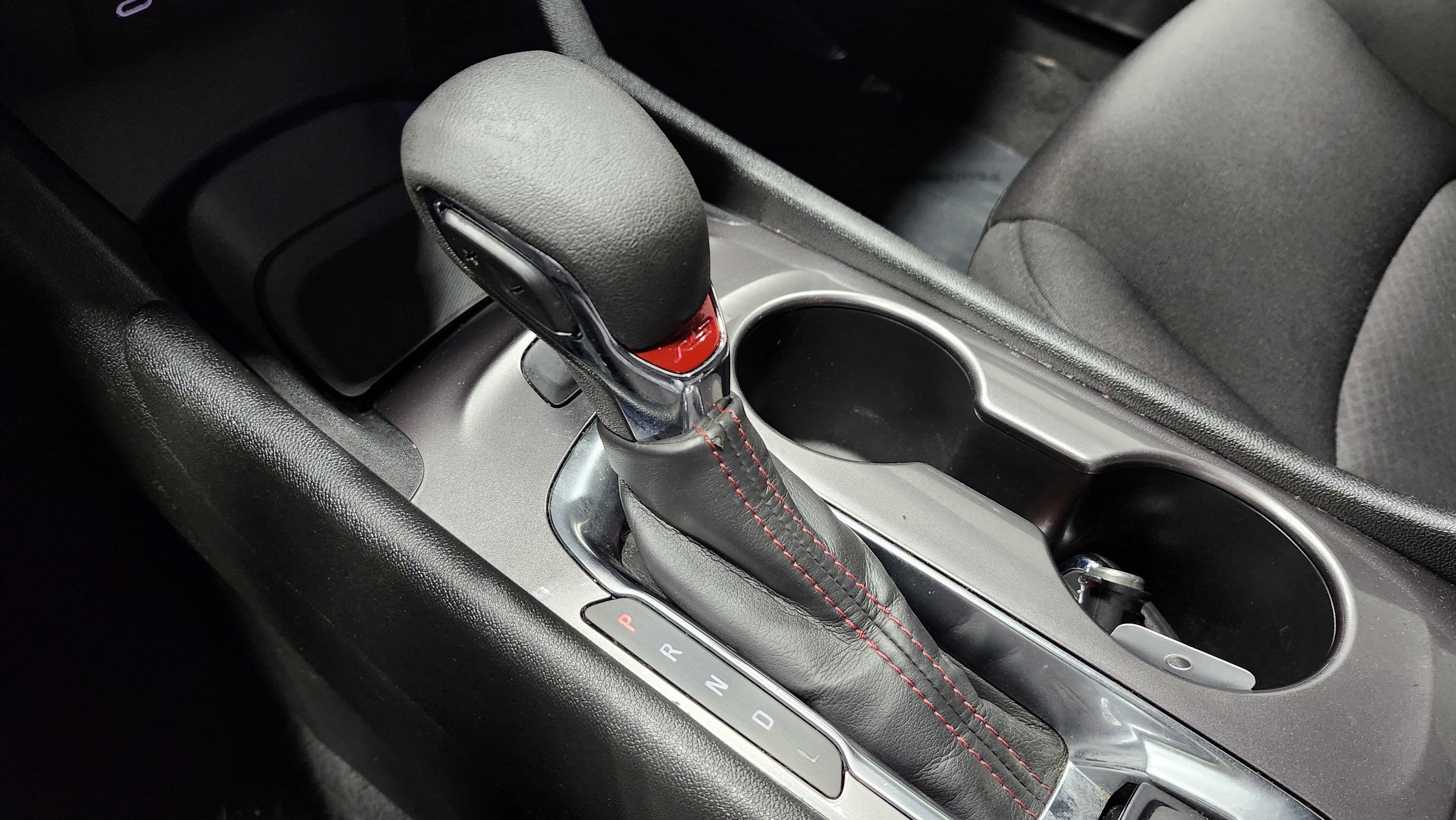 Used 2022 Chevrolet Malibu RS image 31