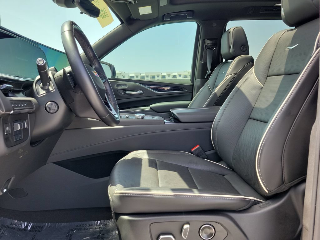 Used 2024 Cadillac Escalade Sport AWD/4WD image 24