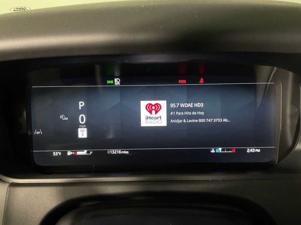 Used 2026 Land Rover Range Rover Velar Dynamic SE image 26