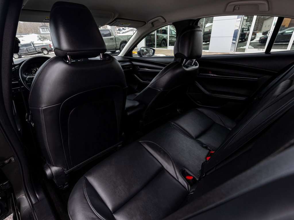 Used 2025 MAZDA MAZDA3 s image 27