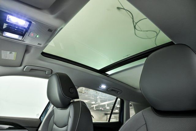 New 2026 Volkswagen Tiguan SE image 8