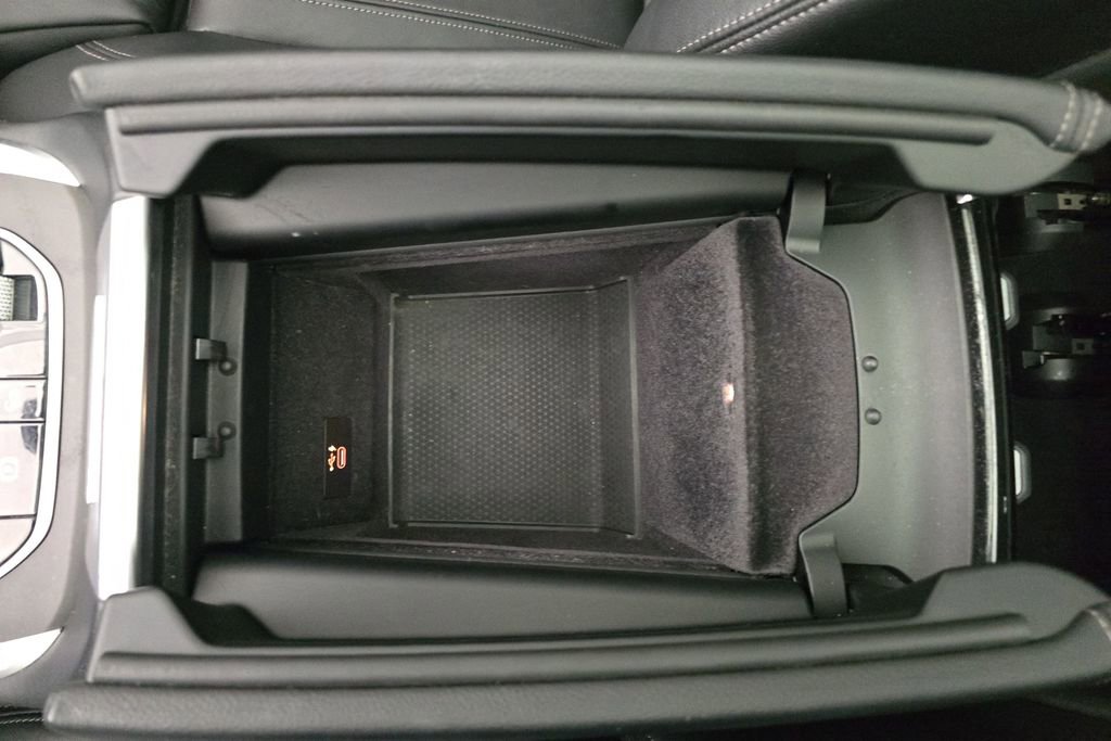 Used 2020 BMW X7 xDrive40i w/ Premium Package image 22