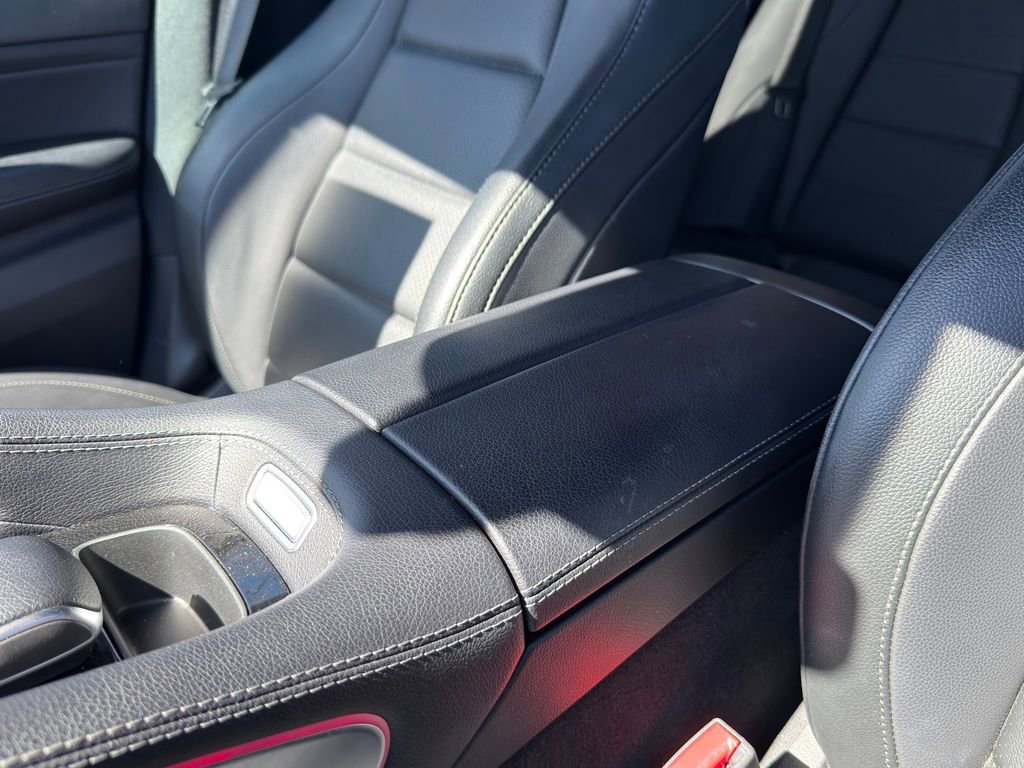 Used 2022 Mercedes-Benz GLE 350 4MATIC w/ Premium Package image 14