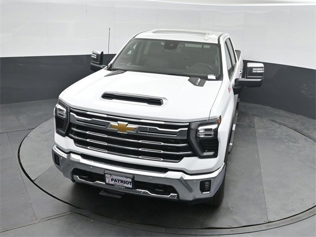 Used 2024 Chevrolet Silverado 2500 LTZ w/ LTZ Convenience Package image 37