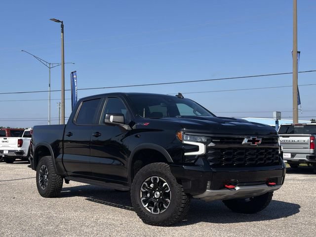 Used 2023 Chevrolet Silverado 1500 ZR2 AWD/4WD image 3