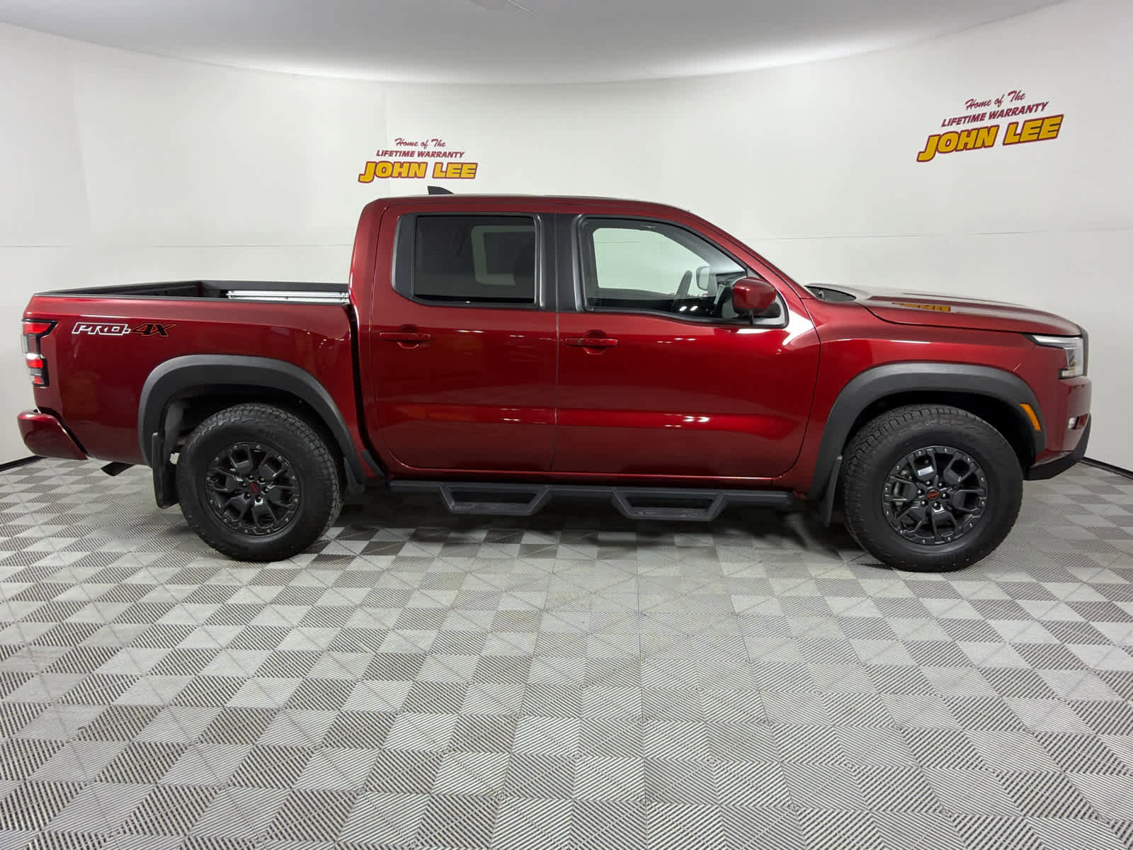 Used 2024 Nissan Frontier PRO-4X w/ Pro Premium Package image 7