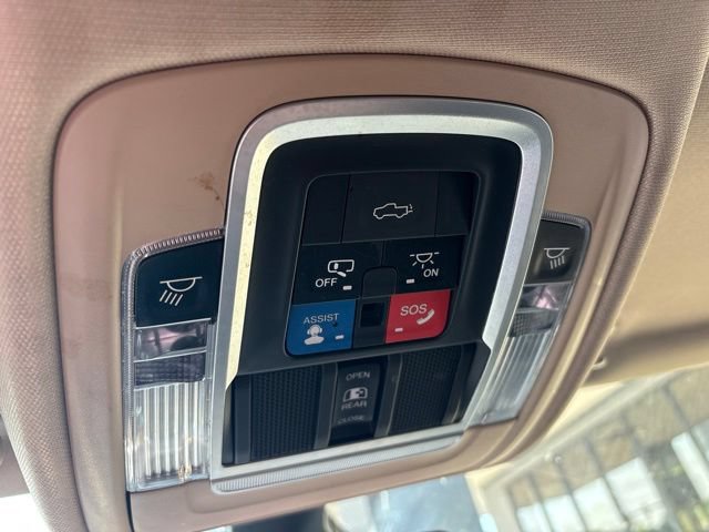Used 2019 RAM 1500 Laramie AWD/4WD image 14