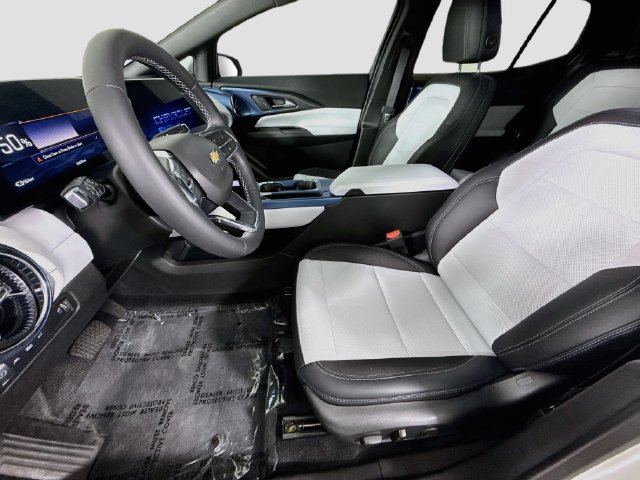 Used 2024 Chevrolet Equinox EV LT FWD image 24