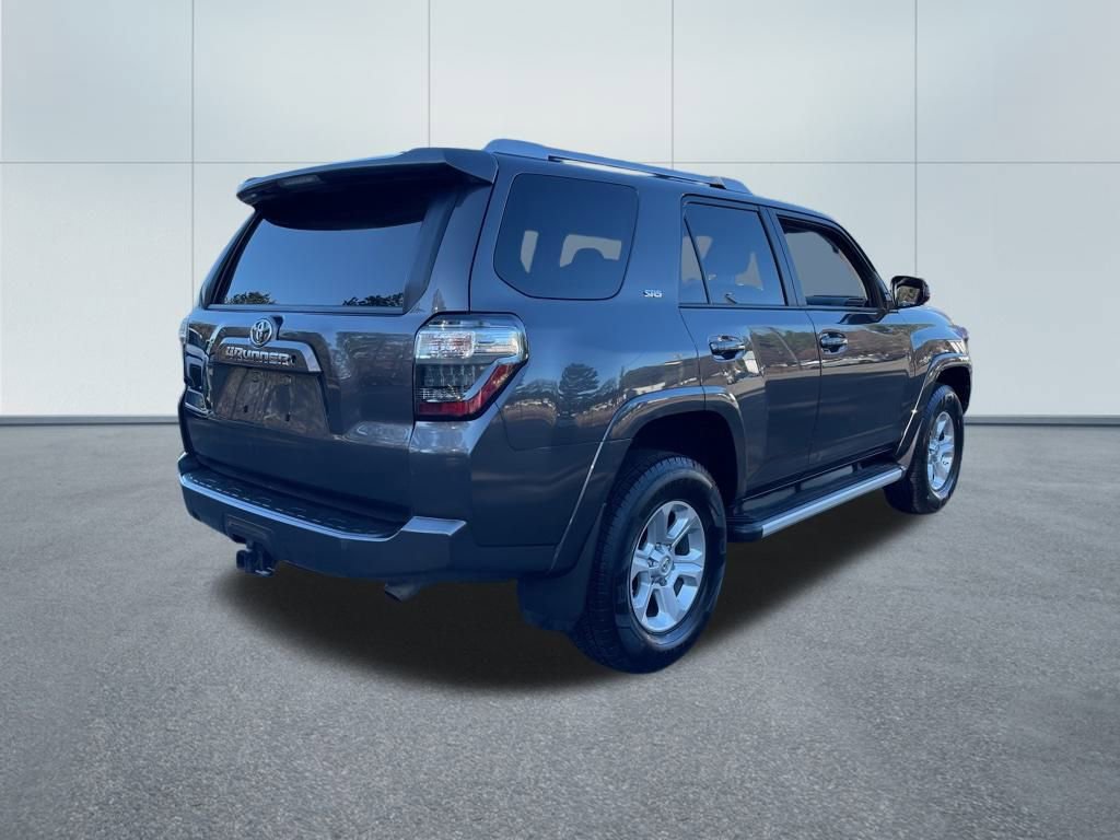 Used 2018 Toyota 4Runner SR5 image 5