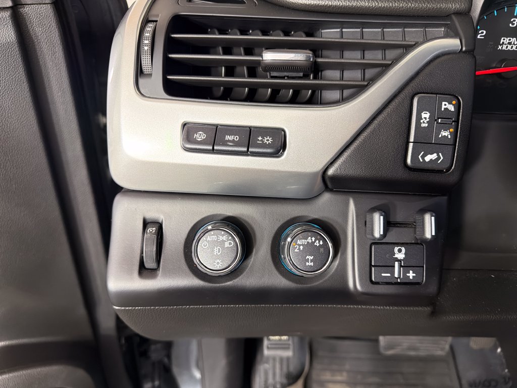 Used 2019 Chevrolet Suburban Premier w/ RST 6.2L Performance Edition AWD/4WD image 15