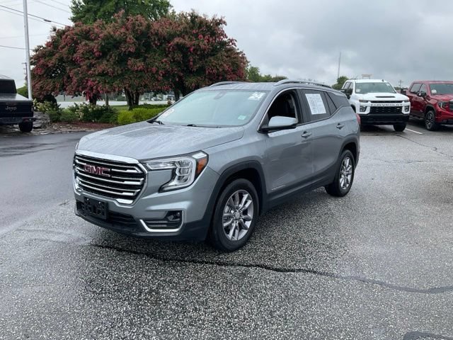 Used 2024 GMC Terrain SLT AWD/4WD image 1