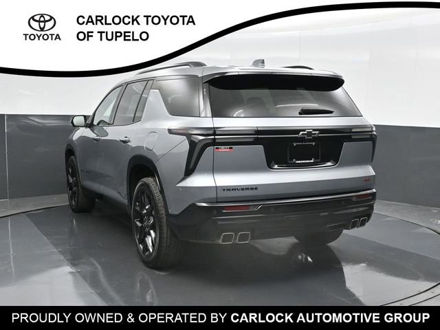 Used 2025 Chevrolet Traverse RS w/ LPO, Cargo Package FWD image 10
