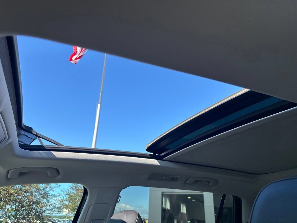 Used 2019 Volkswagen Tiguan SEL Premium AWD/4WD image 23