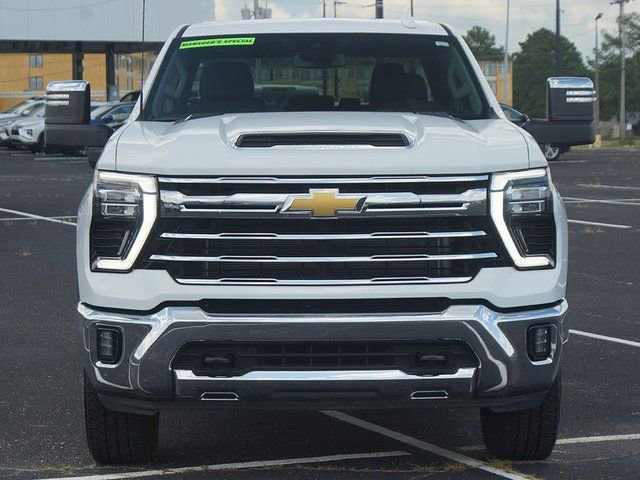 New 2025 Chevrolet Silverado 3500 LTZ w/ LTZ Convenience Package image 21