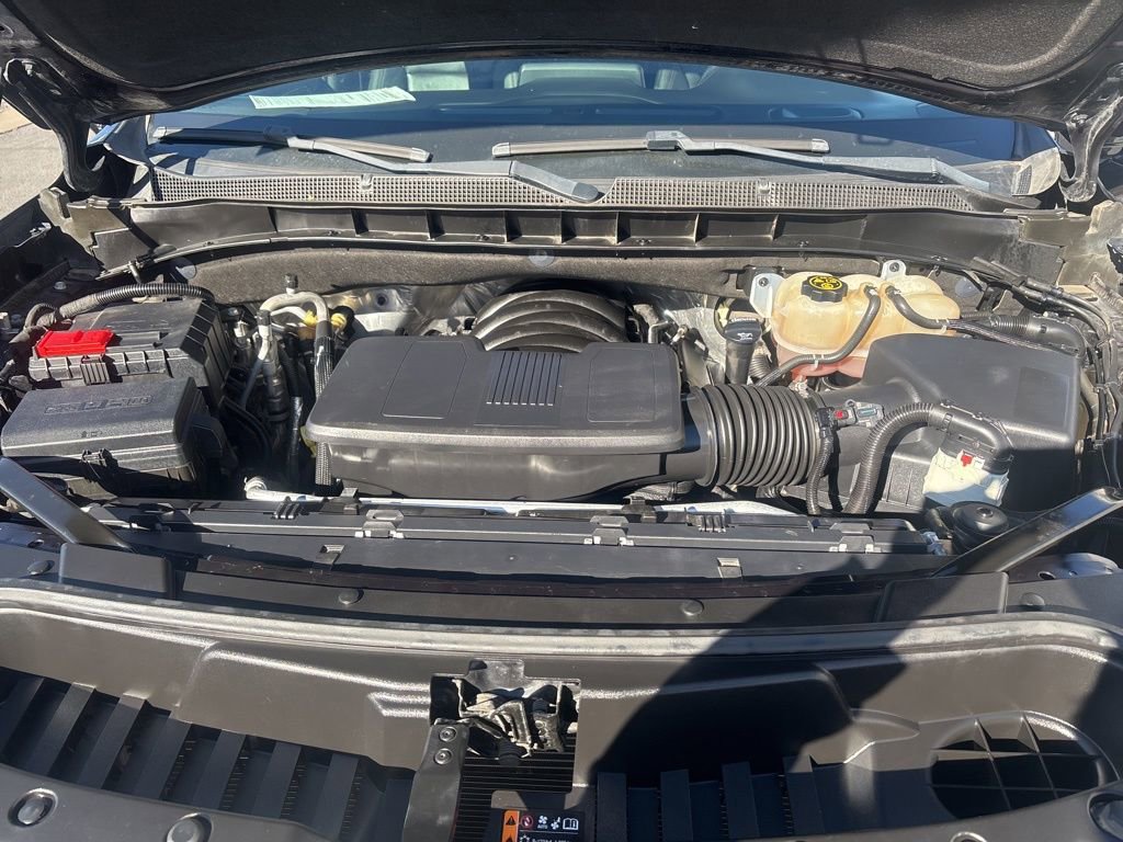 Used 2022 Chevrolet Suburban LT image 24