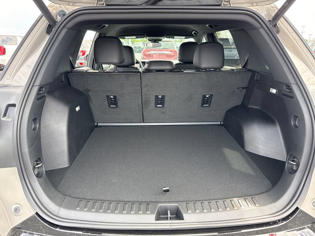 New 2026 GMC Terrain AT4 AWD/4WD image 35