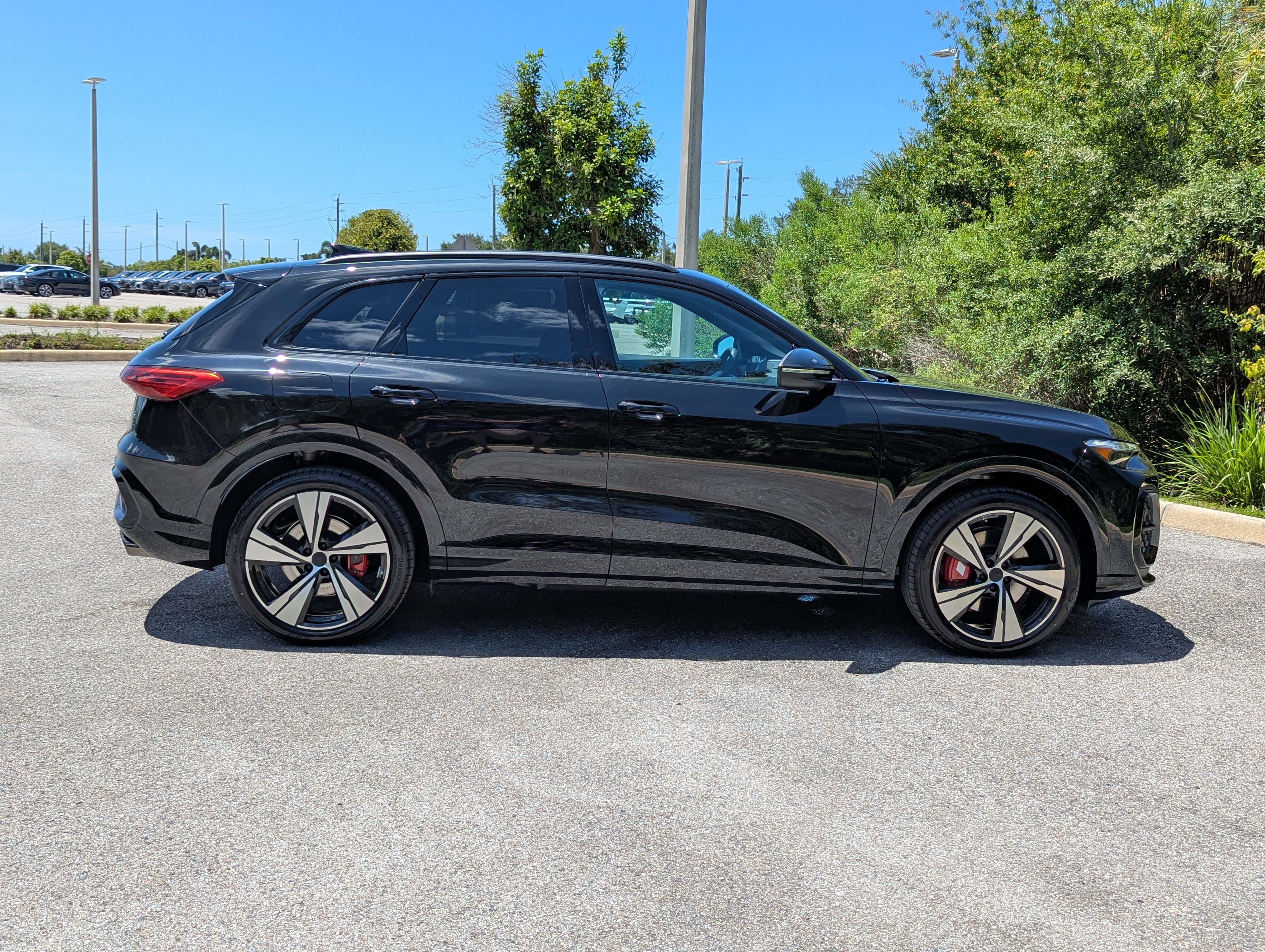New 2026 Audi SQ5 Premium Plus AWD/4WD image 8