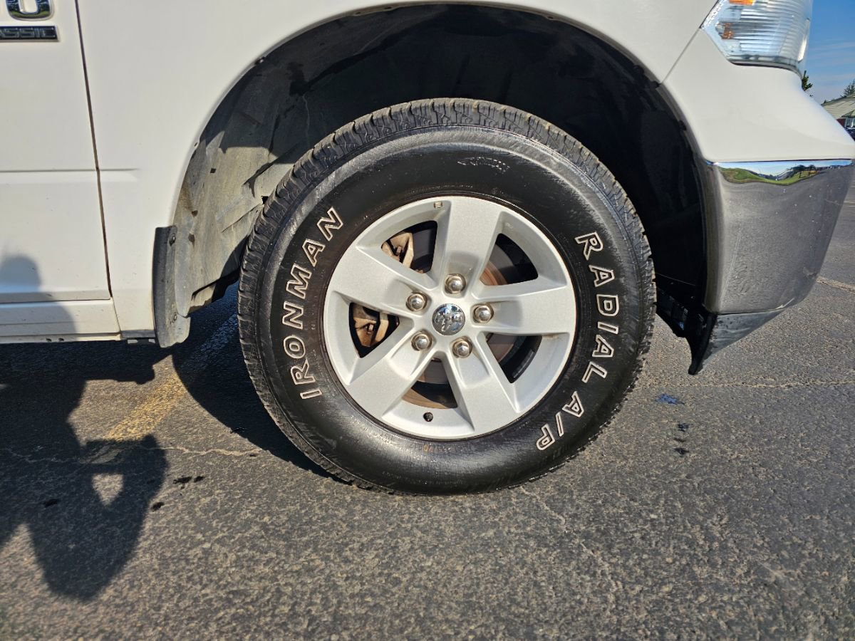 Used 2023 RAM 1500 Classic SLT w/ Trailer & Traction Group image 5