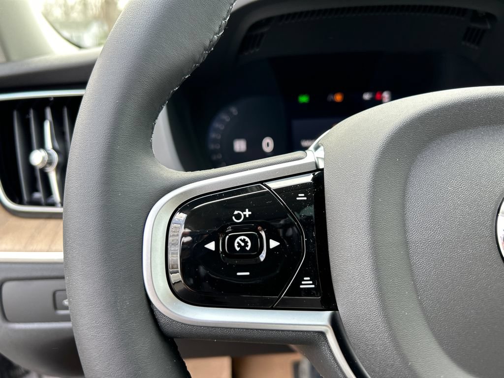 New 2026 Volvo XC60 B5 Plus w/ Protection Package Premier AWD/4WD image 13