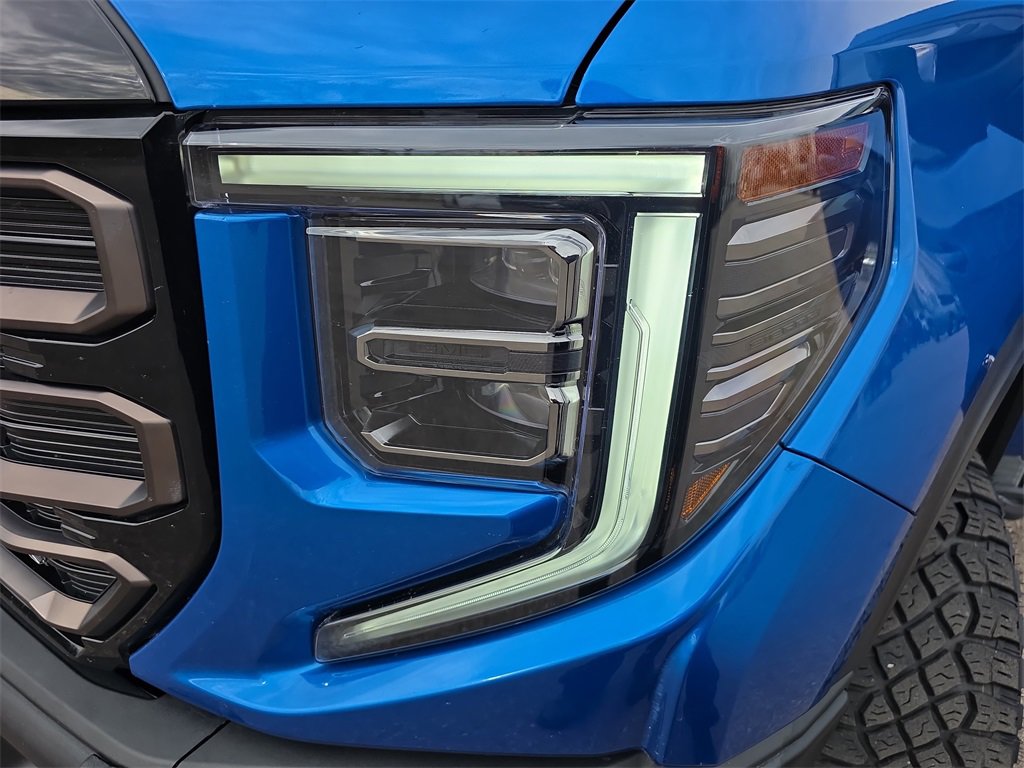 Used 2023 GMC Sierra 1500 AT4X image 33