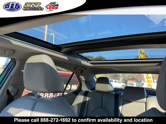 Used 2019 Toyota Camry XSE image 12