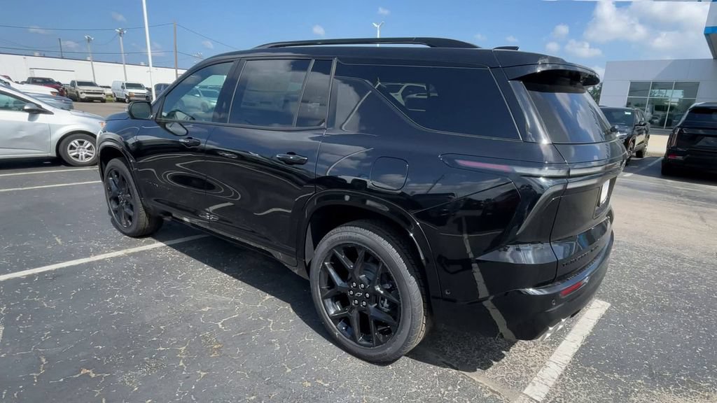 New 2026 Chevrolet Traverse RS w/ LPO, Floor Liner Package AWD/4WD image 8