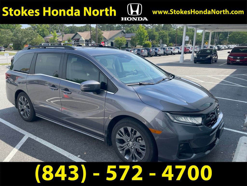 Certified 2025 Honda Odyssey Touring image 4