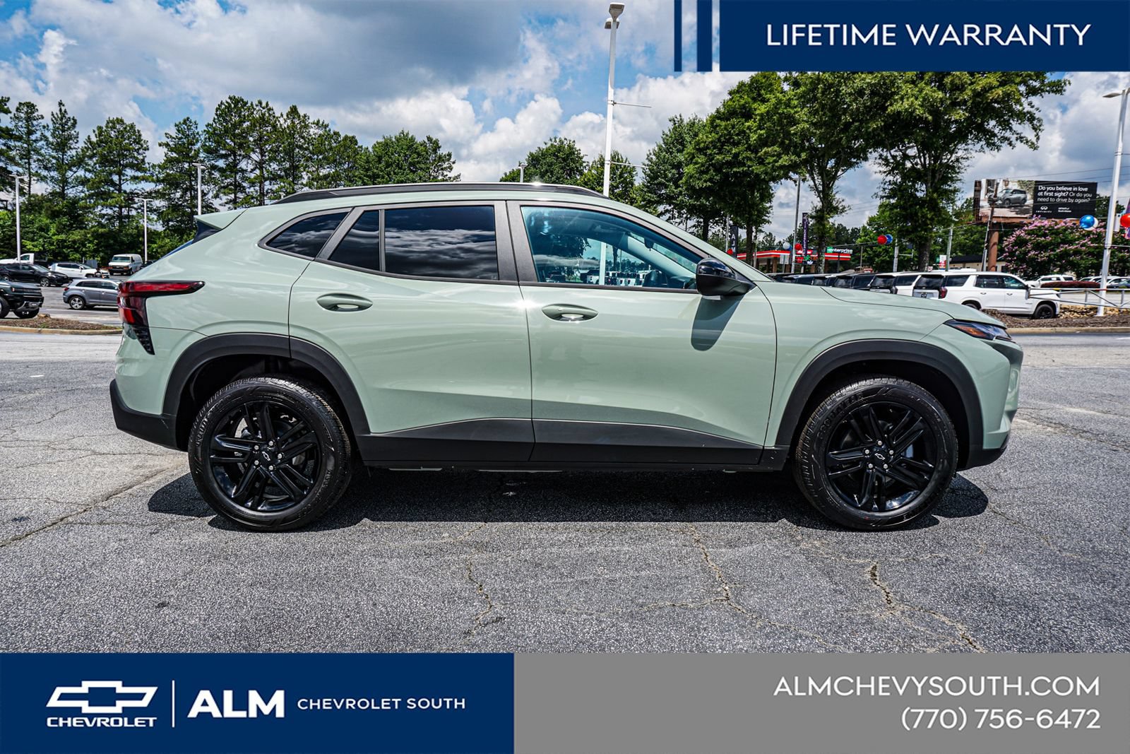 New 2026 Chevrolet Trax ACTIV w/ Sunroof Package FWD image 9