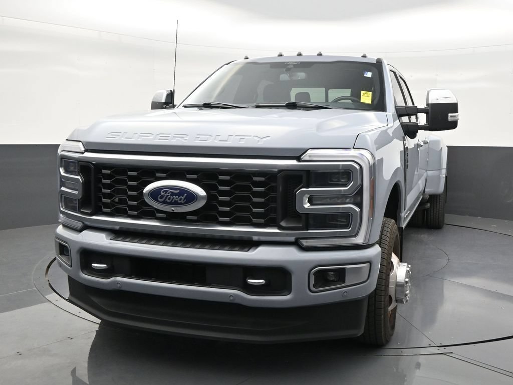 Used 2024 Ford F350 Platinum AWD/4WD image 8