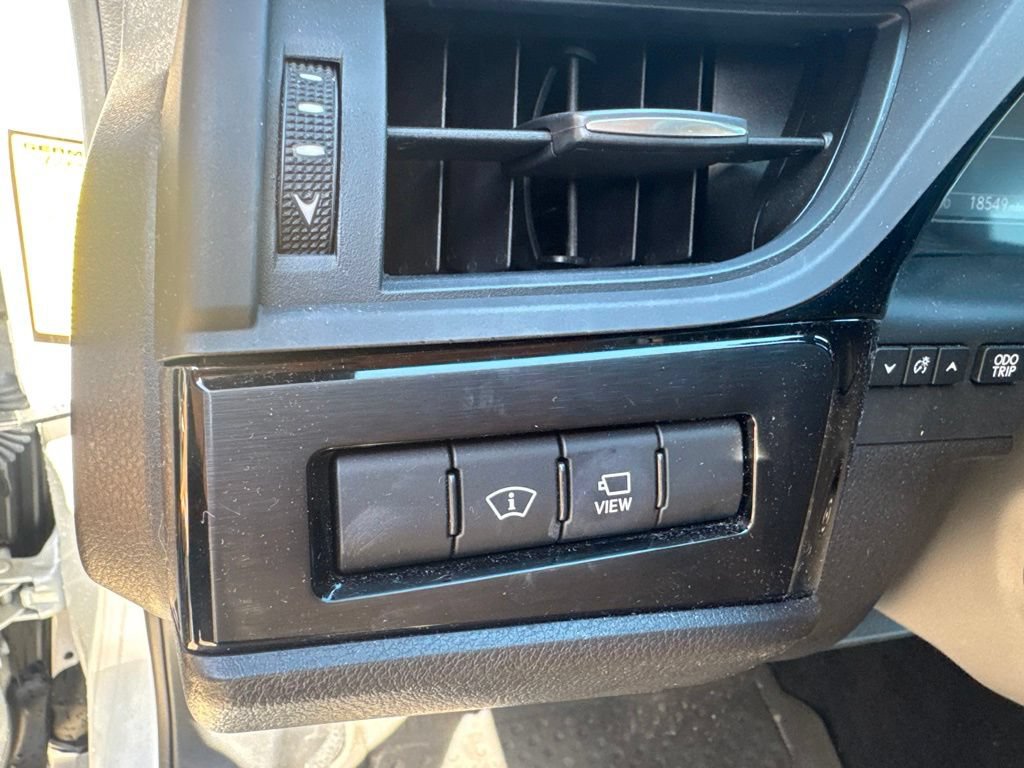 Certified 2022 Lexus ES 350 Ultra Luxury w/ Accessory Package 2 FWD image 28