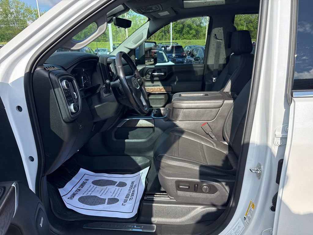 Used 2020 GMC Sierra 2500 Denali w/ Denali Ultimate Package AWD/4WD image 11