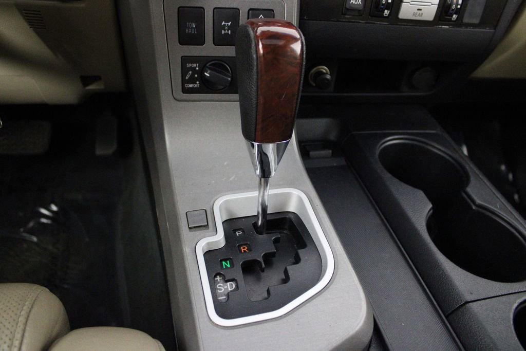 Used 2012 Toyota Sequoia Platinum image 38