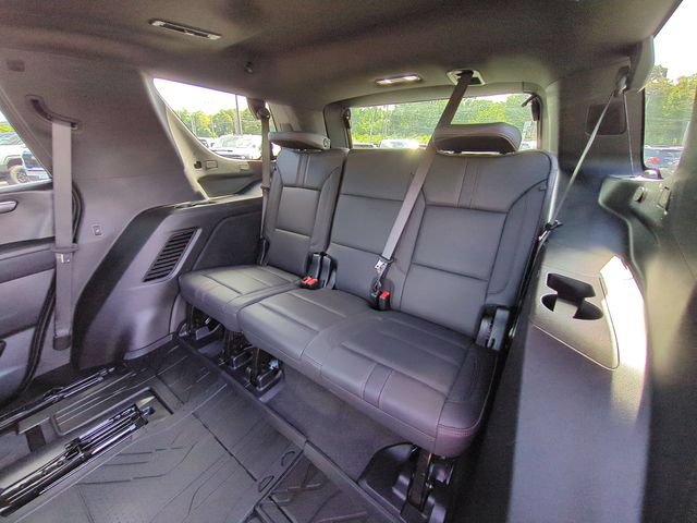 Used 2025 Chevrolet Tahoe RST w/ Comfort Package AWD/4WD image 30