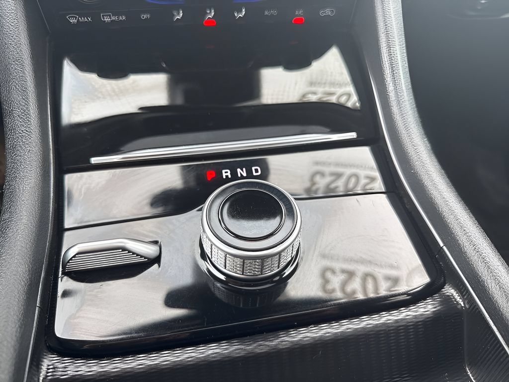 Used 2023 Jeep Grand Cherokee L Limited AWD/4WD image 19