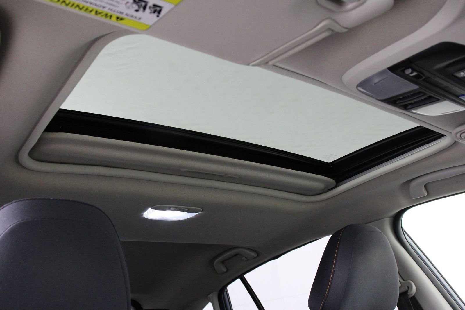 Used 2020 Subaru Crosstrek 2.0i Premium w/ Moonroof Package 2 image 23